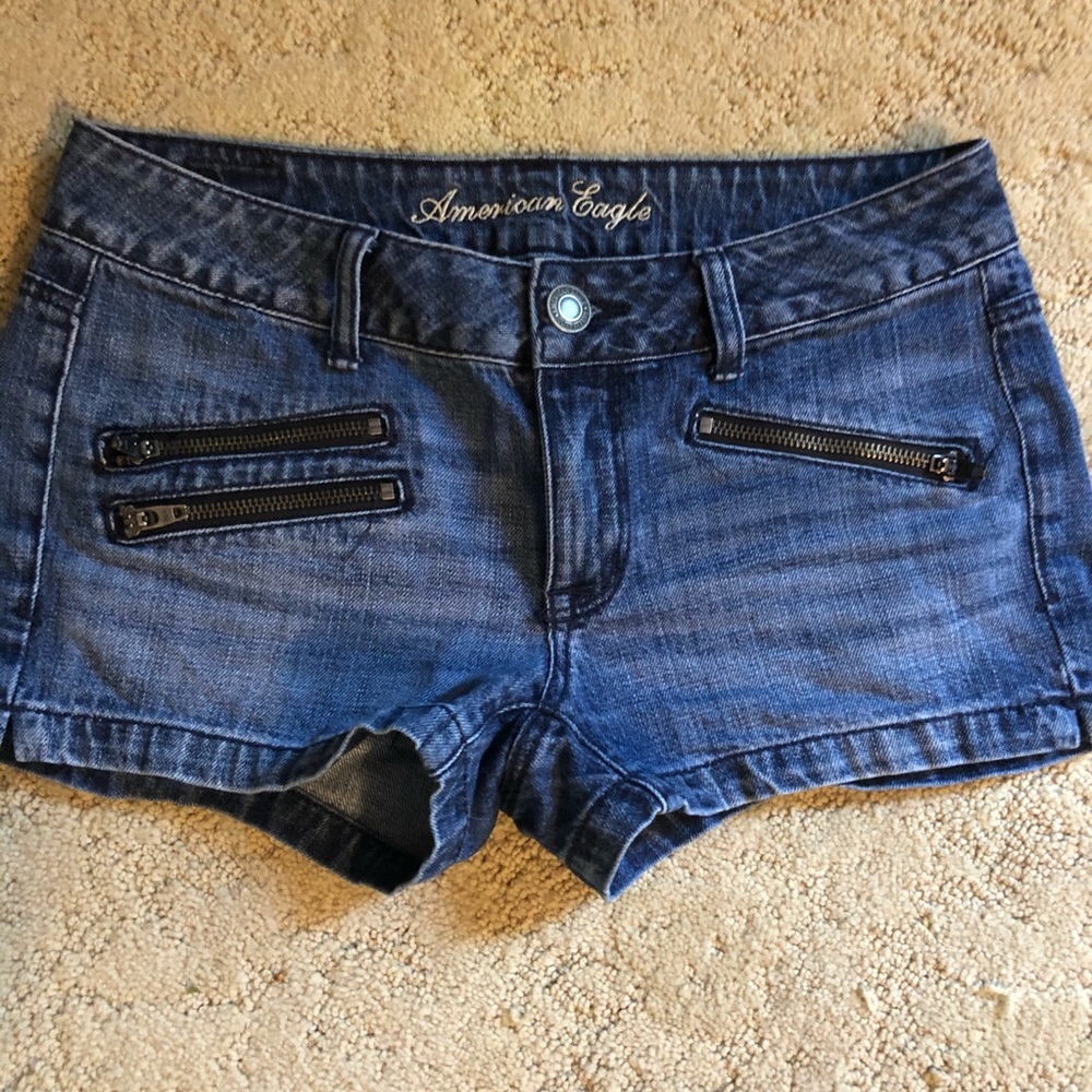 AE Zipper embellished front, denim shorts